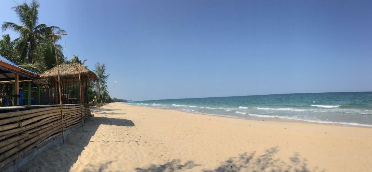 Kasemsuk Resort Bang Saphan Exterior foto